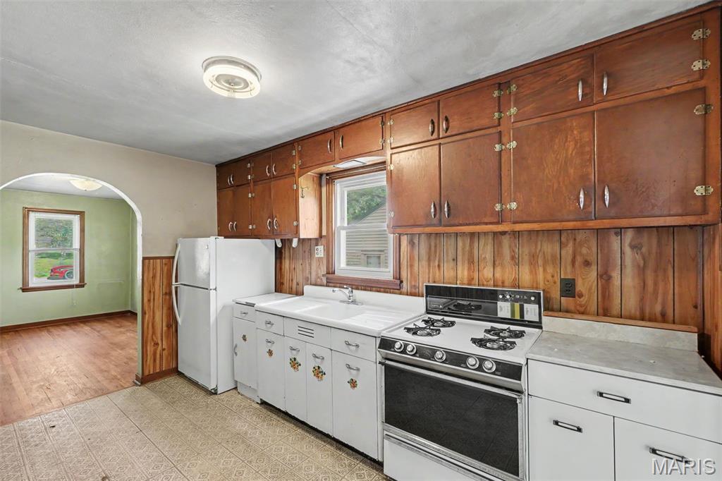 511 Averill Avenue Property Photo 10