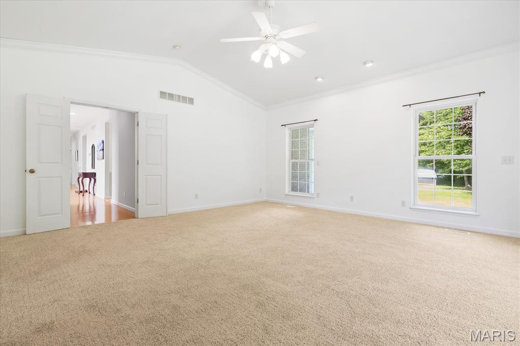 4 Hahn Estate Road Property Photo 26