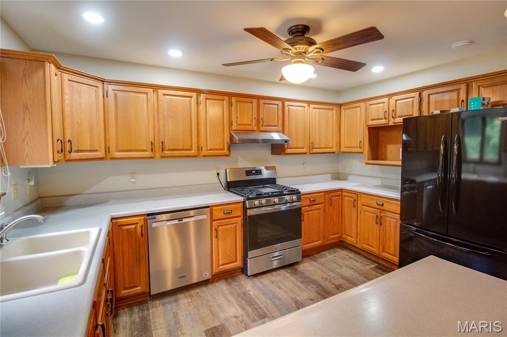 420 Ellison Street Property Photo 16