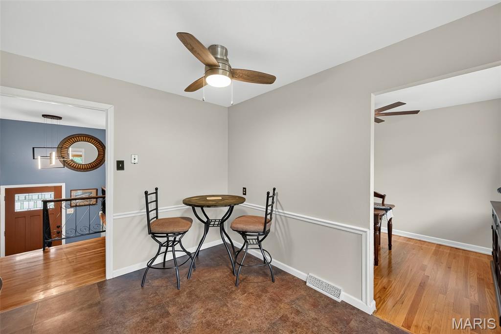802 Sherwick Terrace Property Photo 9
