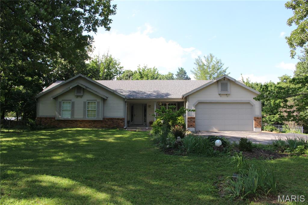 3877 Highway D Property Photo 5