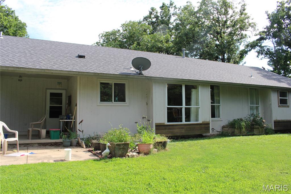3877 Highway D Property Photo 6