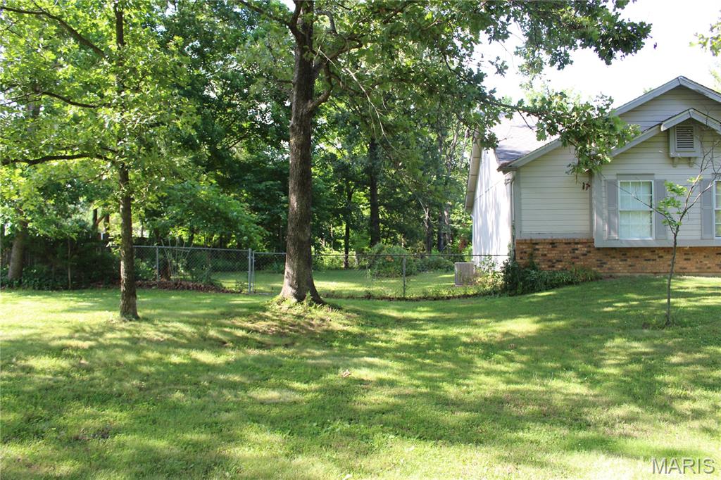 3877 Highway D Property Photo 7