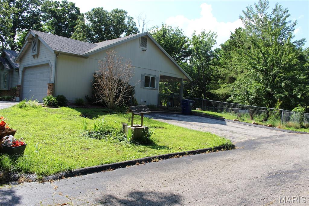 3877 Highway D Property Photo 8