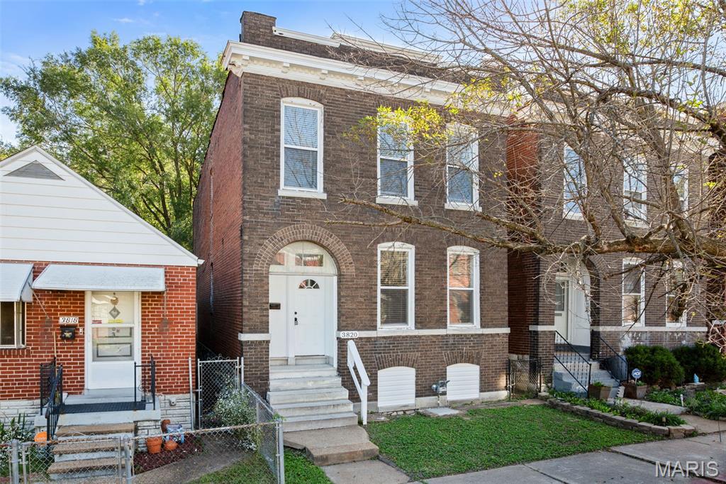 3820 Iowa Avenue Property Photo 1