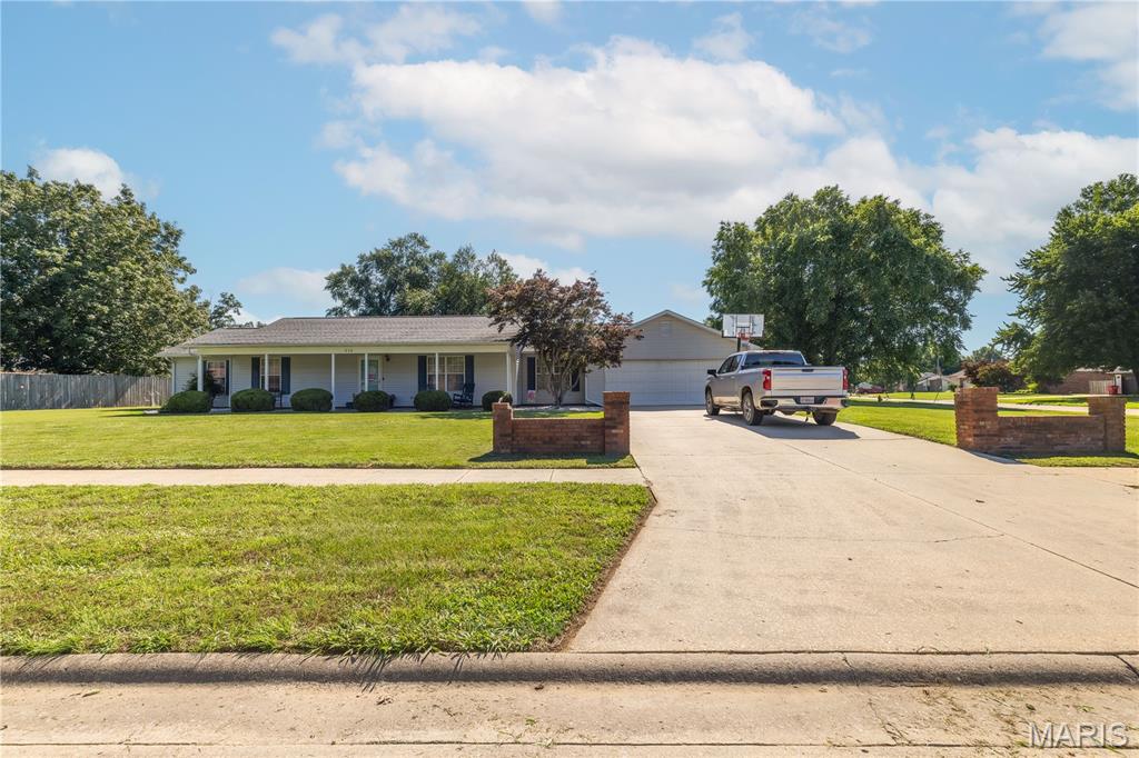 212 Foust Drive Property Photo 4