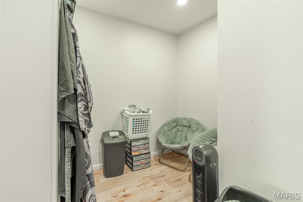 140 W Outer Rd. Property Photo 12