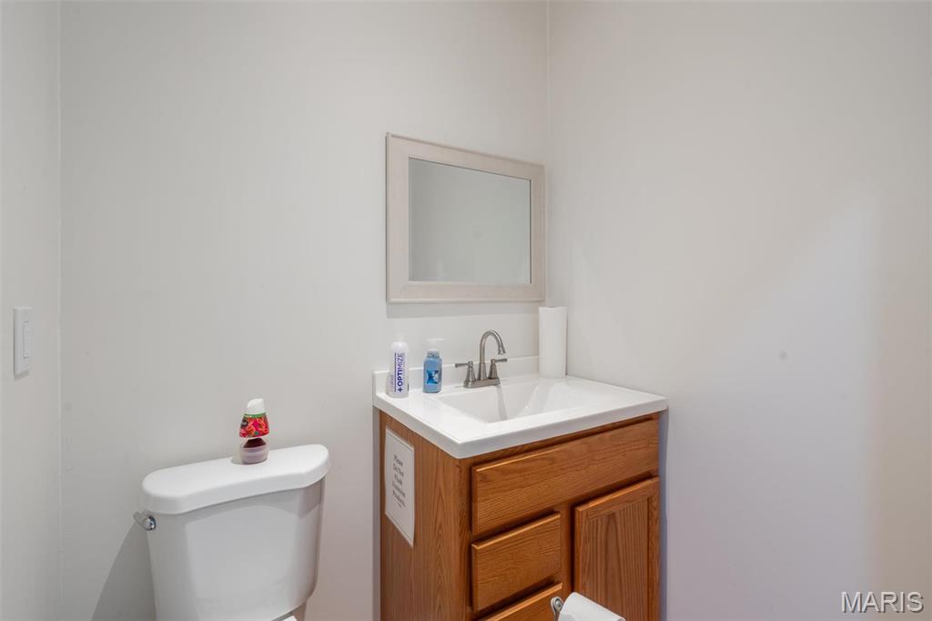 140 W Outer Rd. Property Photo 14