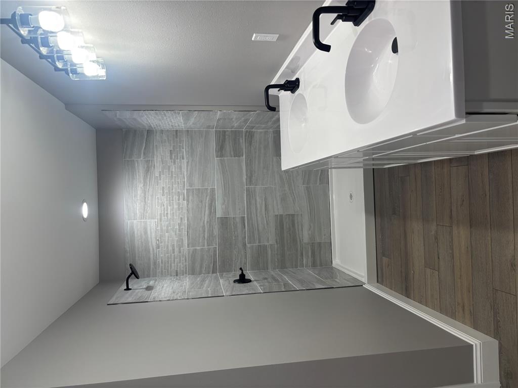 7 Ivy Lane Property Photo 37
