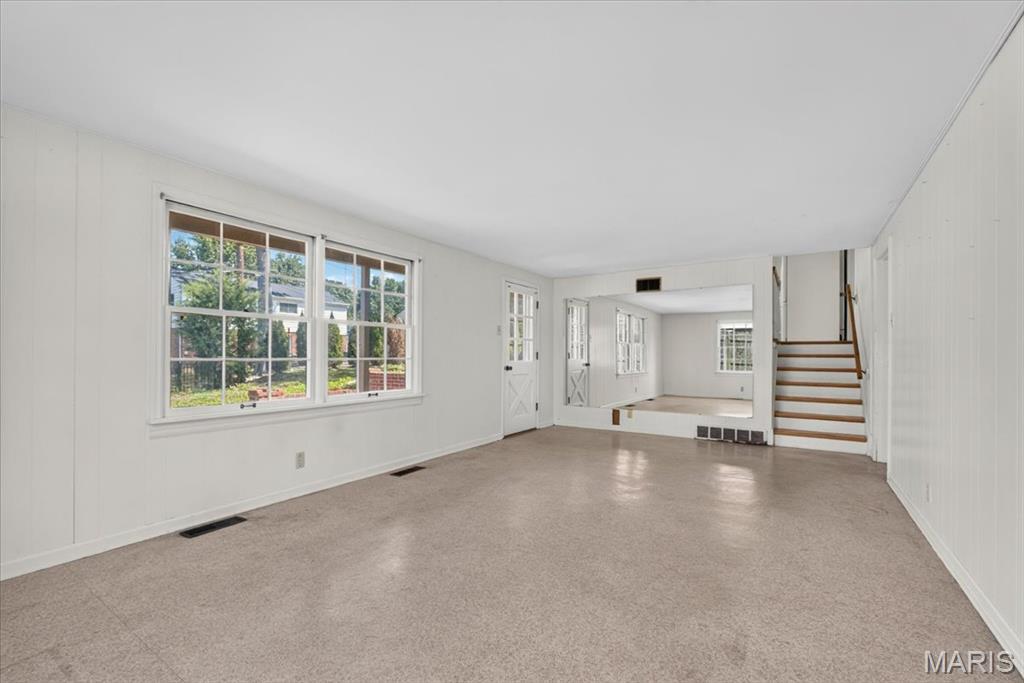 621 Windrush Drive Property Photo 29