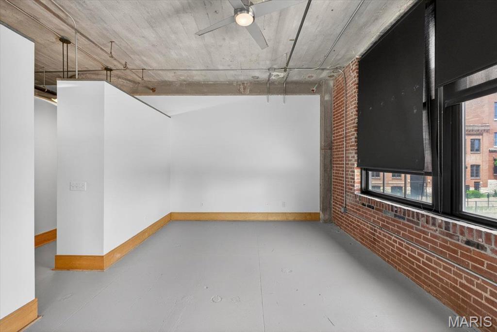 2035 Washington Avenue 202 Property Photo 13