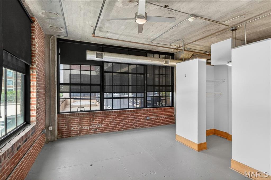 2035 Washington Avenue 202 Property Photo 15