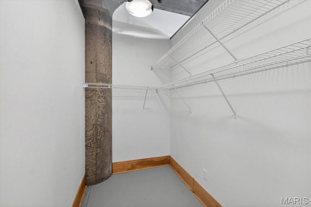 2035 Washington Avenue 202 Property Photo 17
