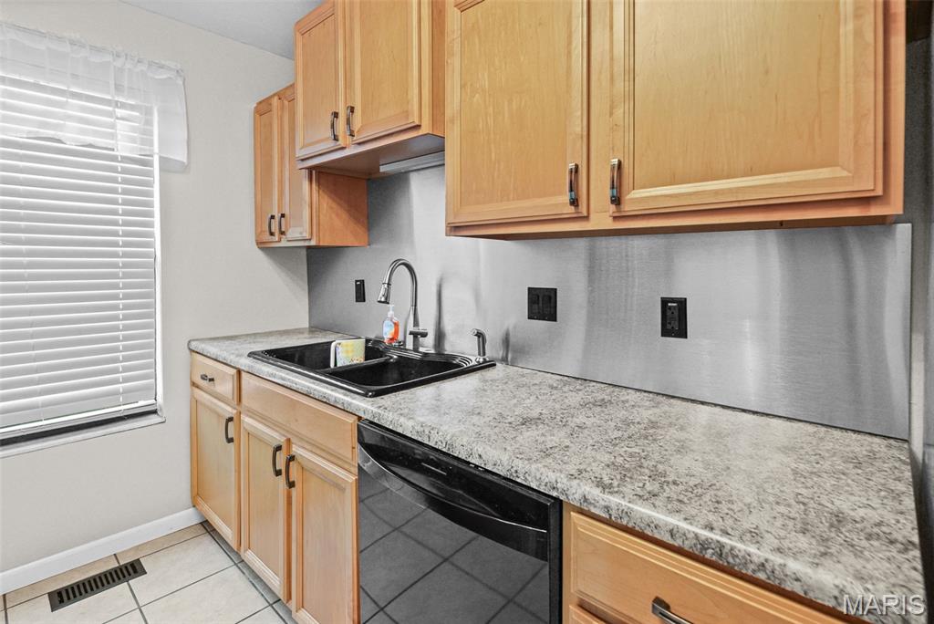 1812 Suns Up Court Property Photo 17