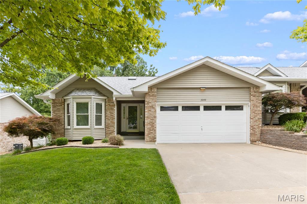 3044 Oakmont Court 9c Property Photo 1