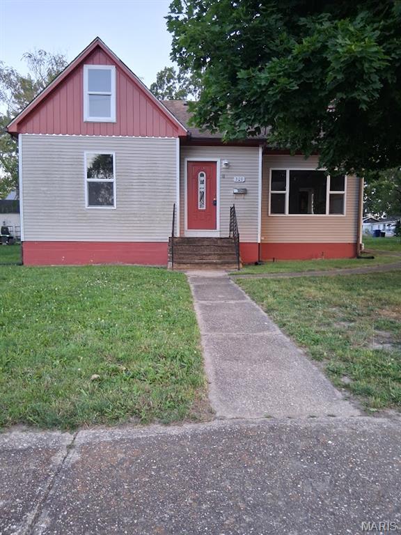 303 W 8th Street Property Photo 1