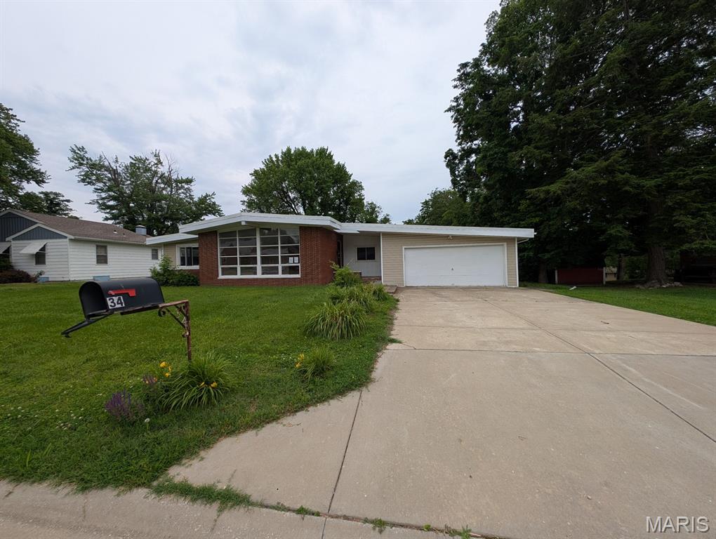34 Wilshire Drive Property Photo 1