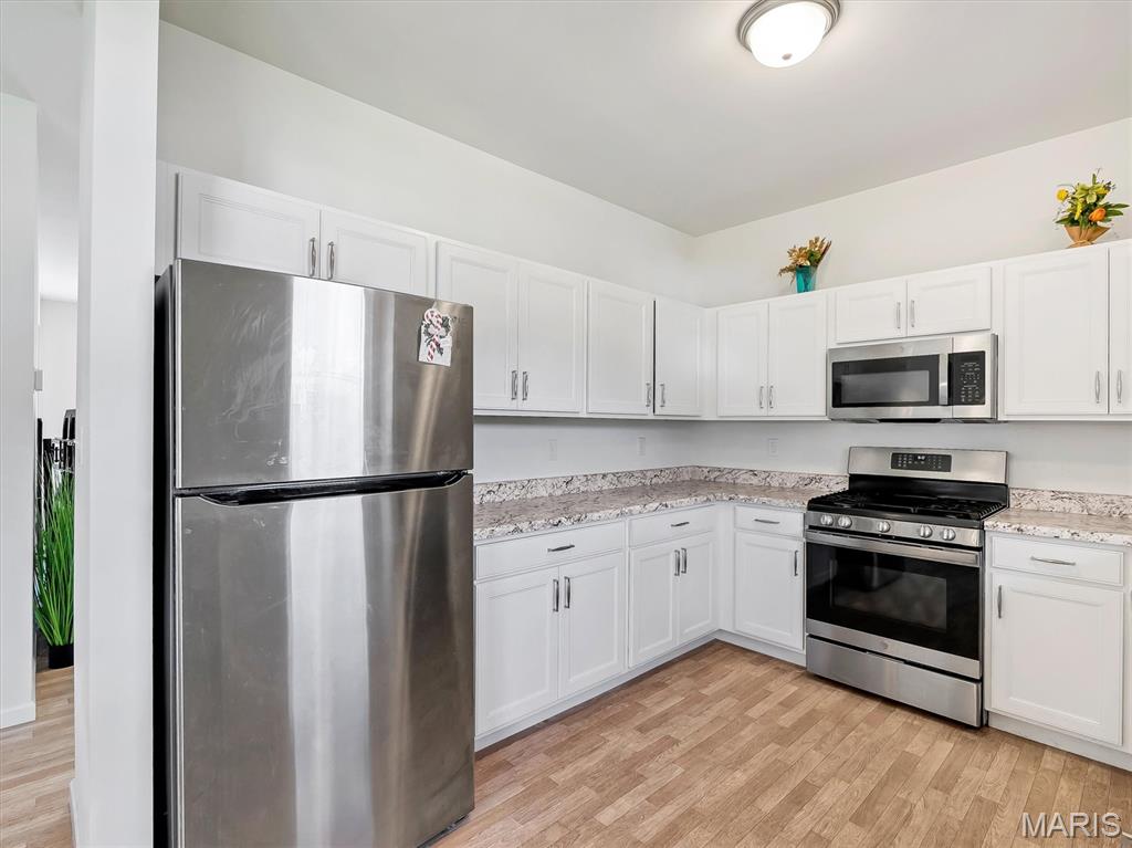 2775 Winding Valley Drive Property Photo 13