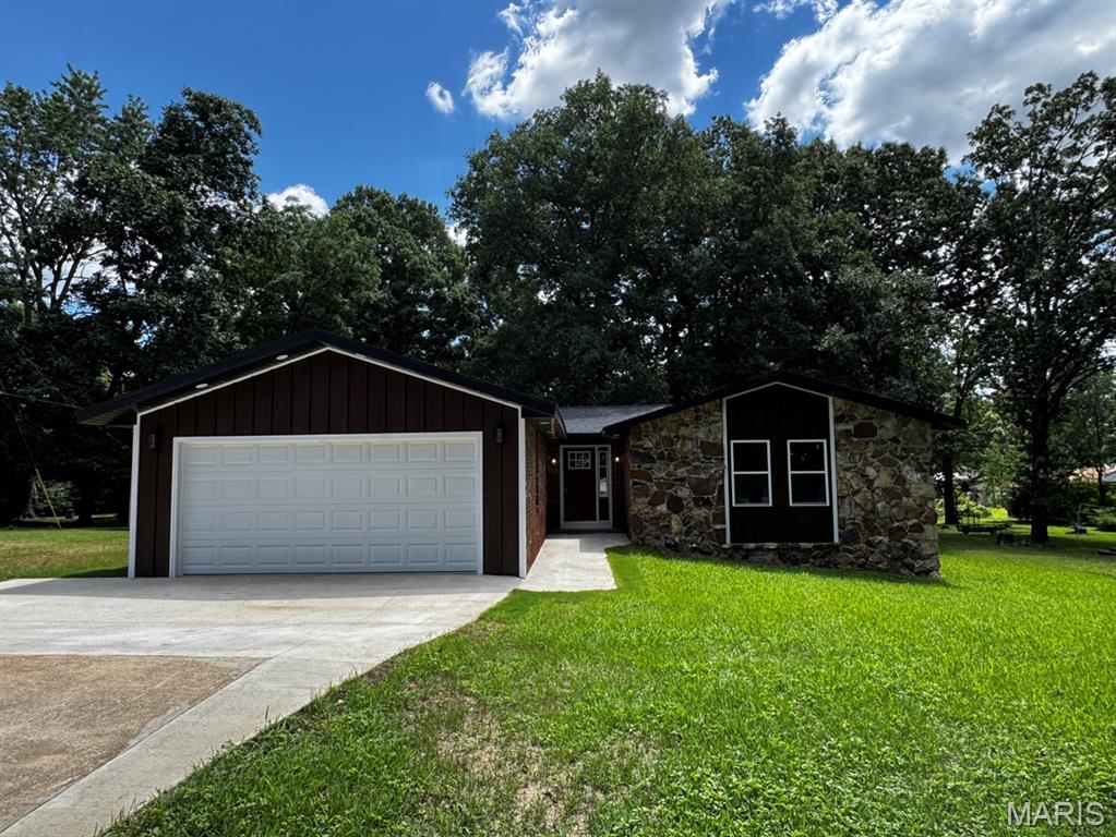 2818 Windwood Drive Property Photo 1