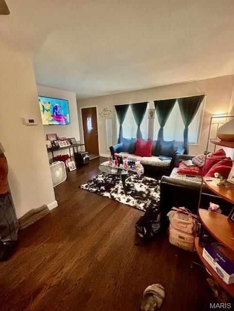 3814 Illinois Avenue Property Photo 4