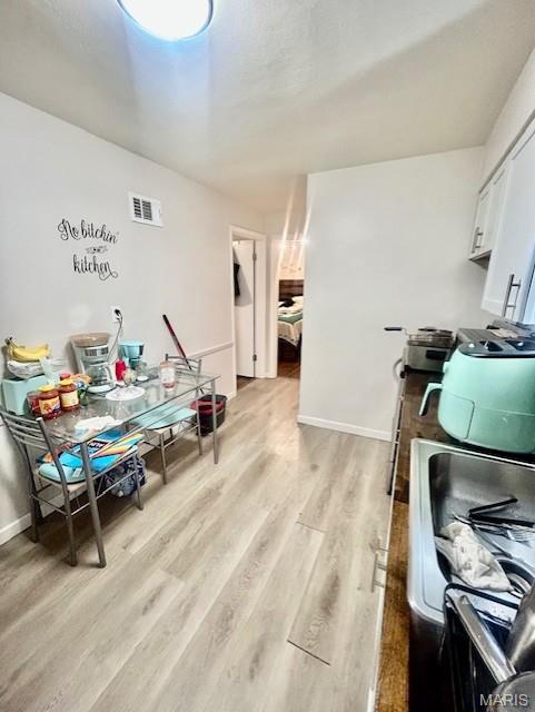 3814 Illinois Avenue Property Photo 6