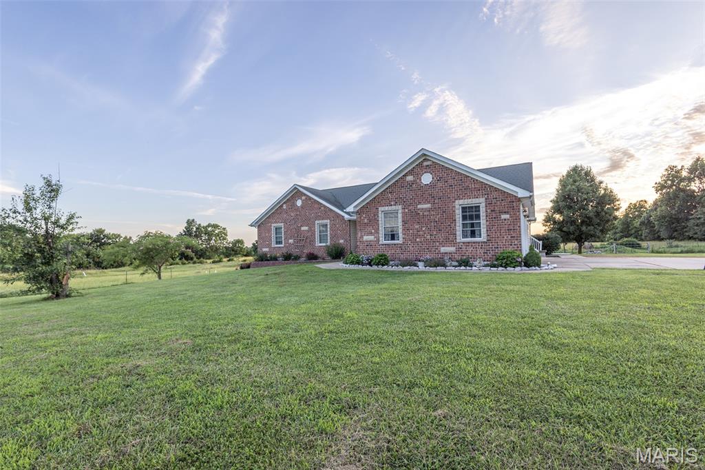 16759 Route E Property Photo 29