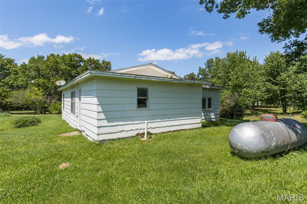 1901 & 1911 Howell Road Property Photo 8