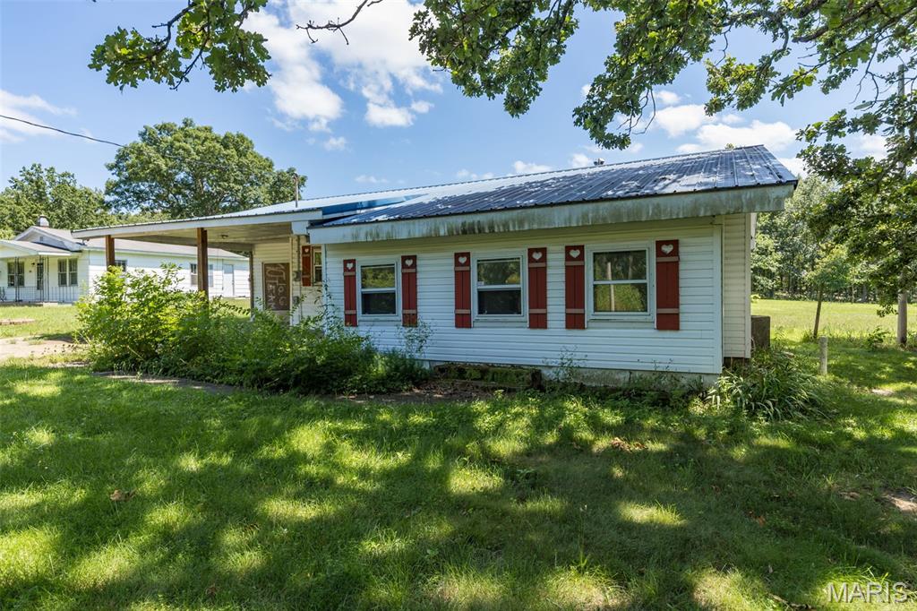 1901 & 1911 Howell Road Property Photo 10