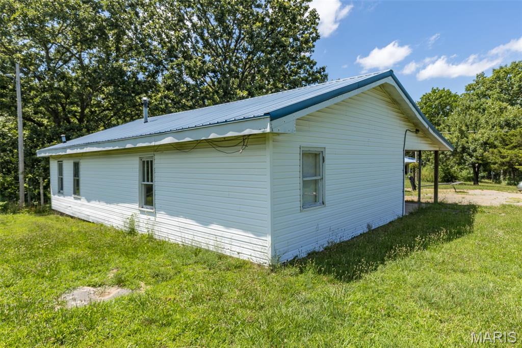 1901 & 1911 Howell Road Property Photo 13