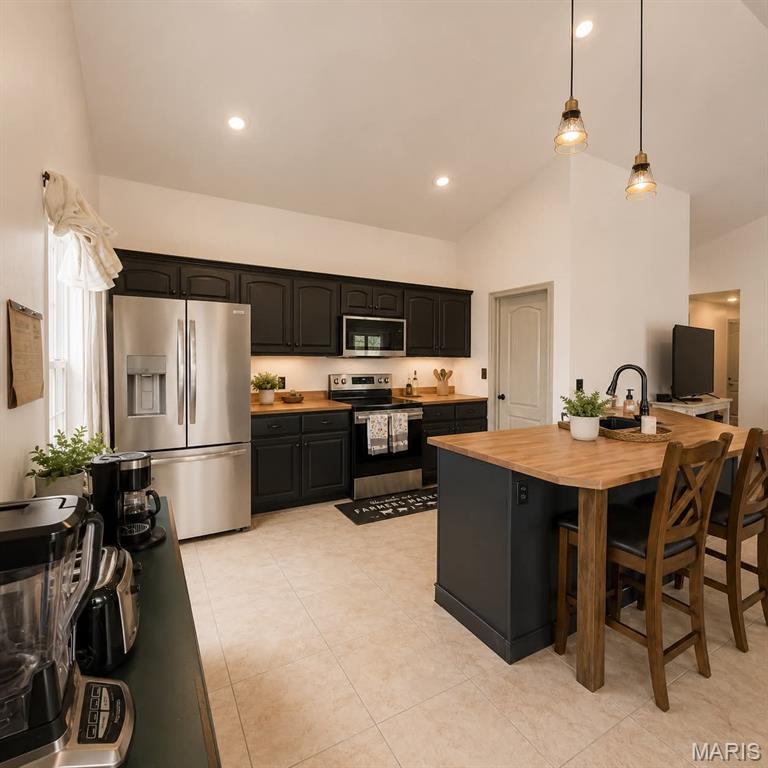 22810 Return Lane Property Photo 5