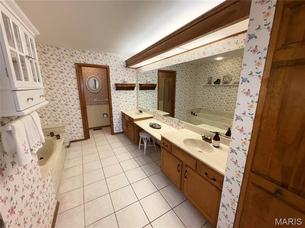 15803 Harris Ridge Court Property Photo 23