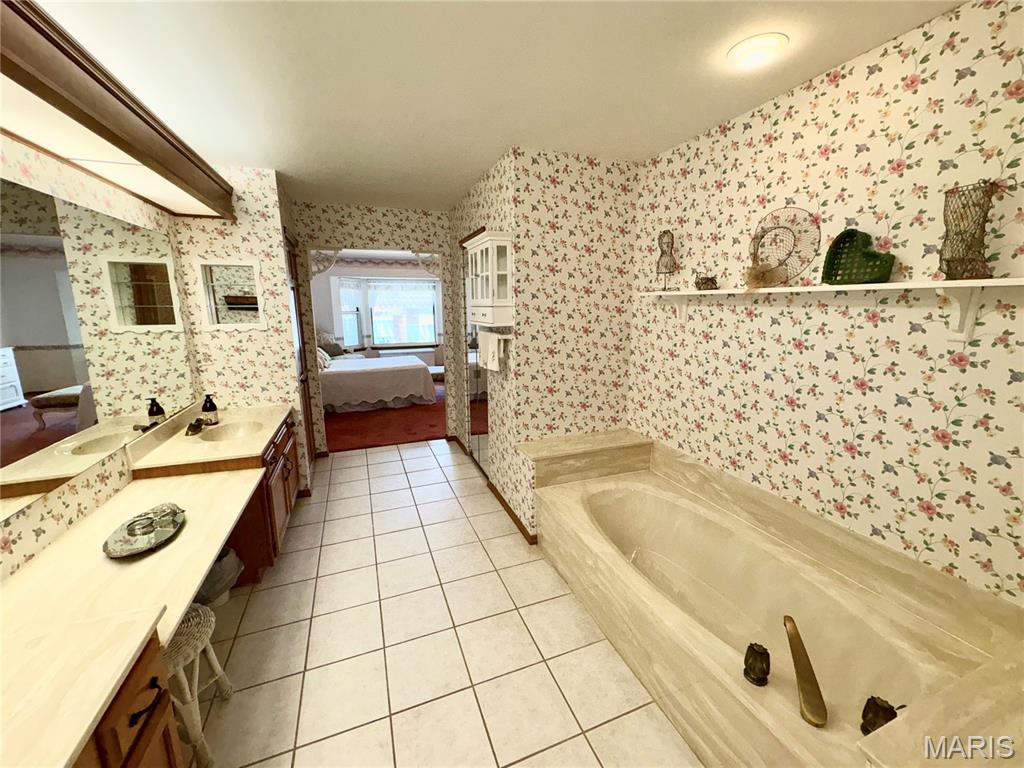 15803 Harris Ridge Court Property Photo 24