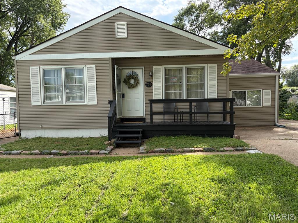 754 Loekes Drive