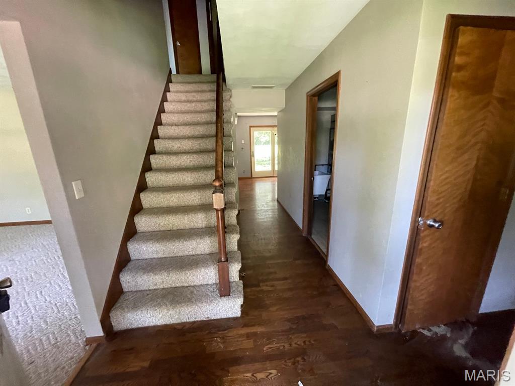 4441 Old Caseyville Road Property Photo 3
