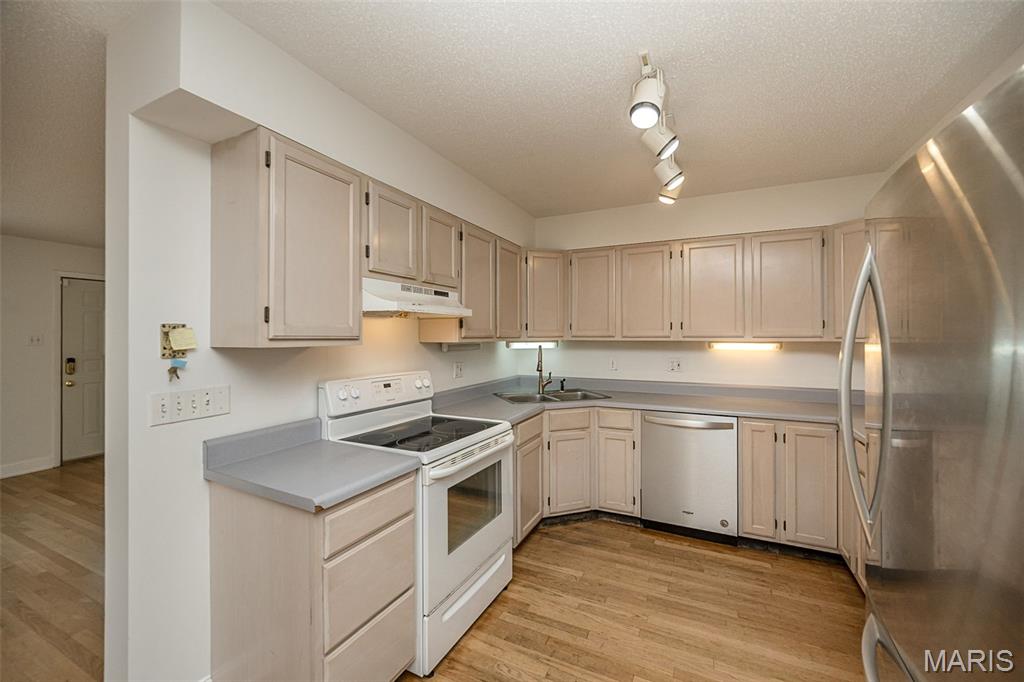 7614 General Meade Lane Property Photo 8