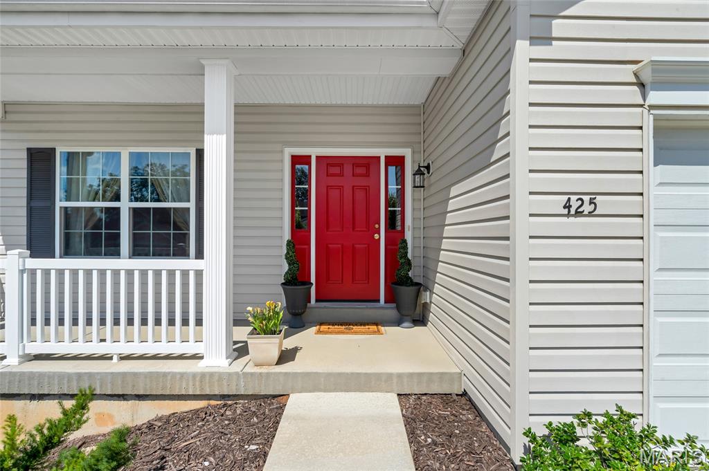 425 Dusty Brook Drive Property Photo 4