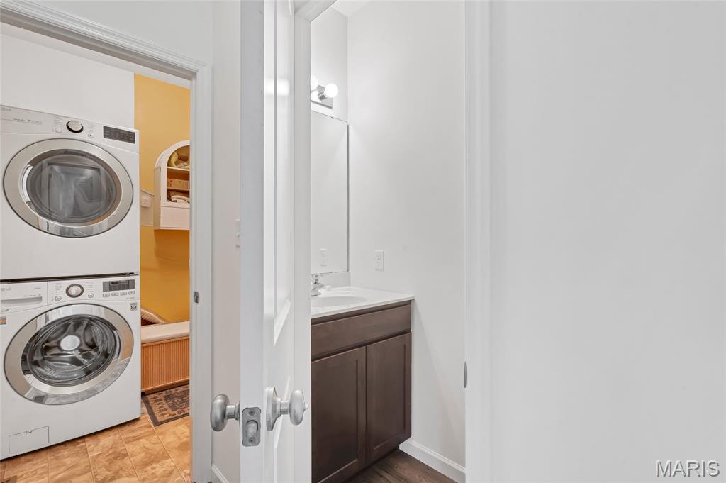 425 Dusty Brook Drive Property Photo 15