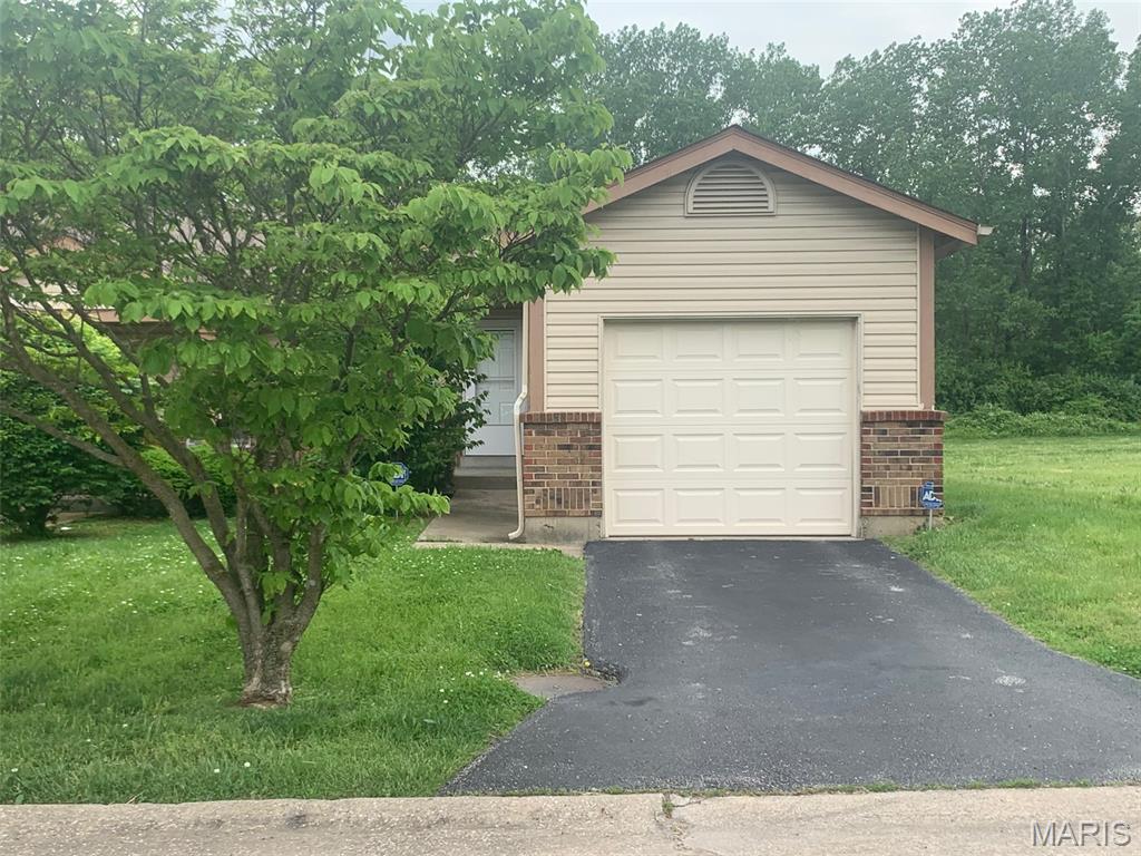 935 Amaral Circle Property Photo 1