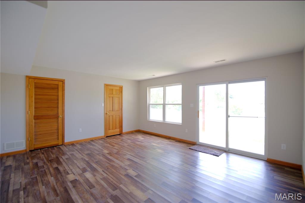 1008 Kamptown Drive C Property Photo 10