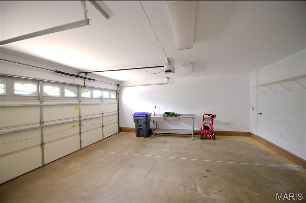 1008 Kamptown Drive C Property Photo 14