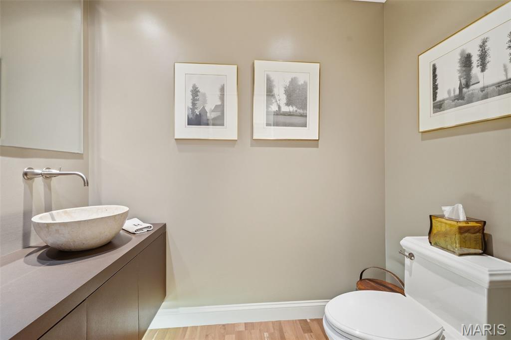 540 N And South Road 204 Property Photo 5