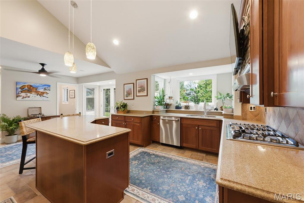 12906 Kings Row Lane Property Photo 41