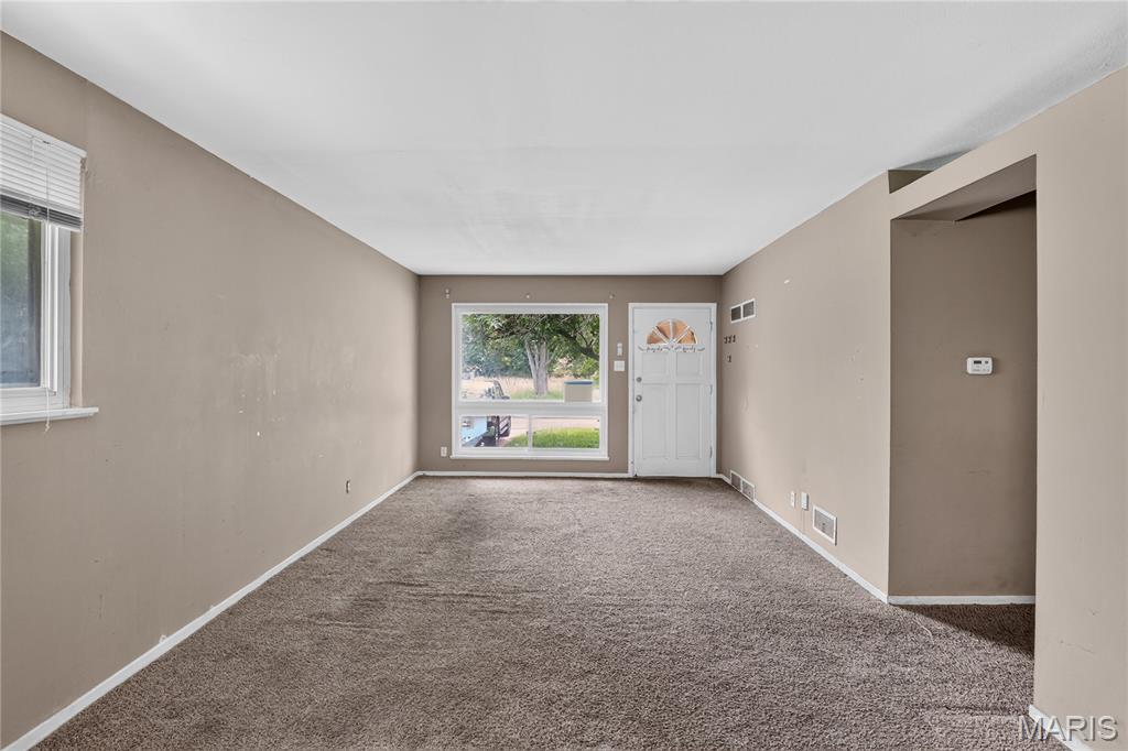10829 Glen Garry Road Property Photo 5