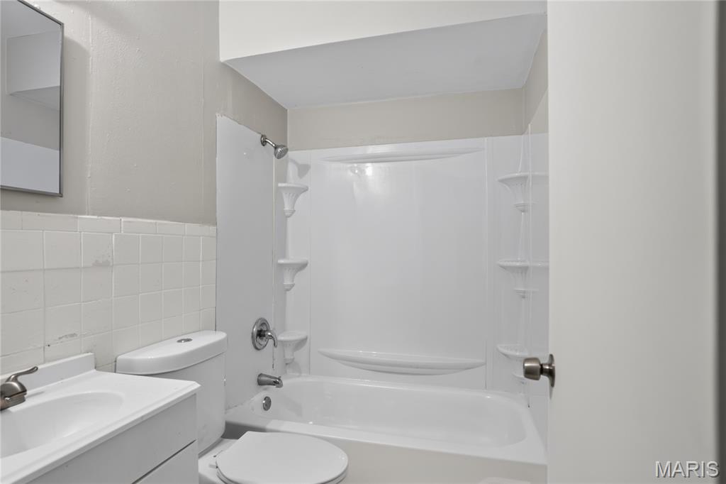 10616 Dunkeld Circle Property Photo 14