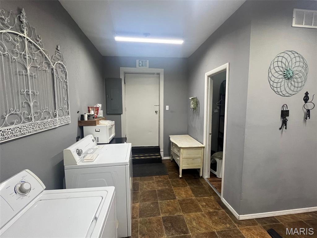 126 E High Street Property Photo 11