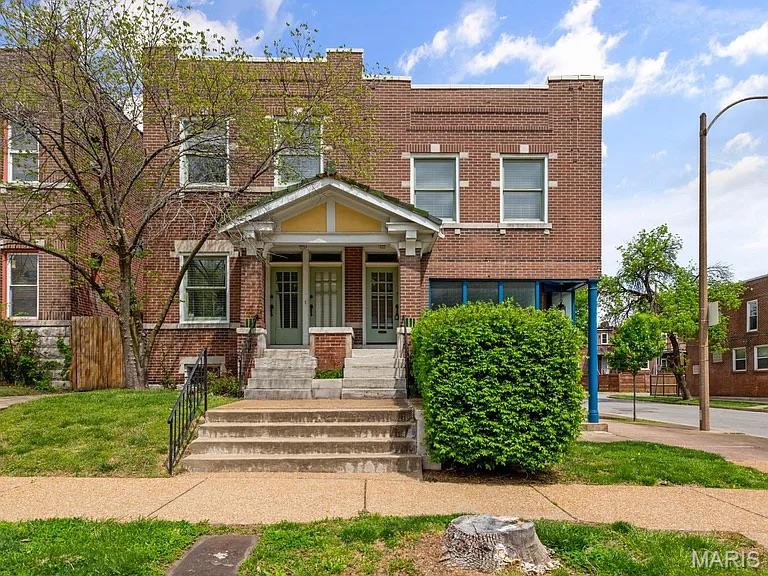 2901 Sidney Street Property Photo 1