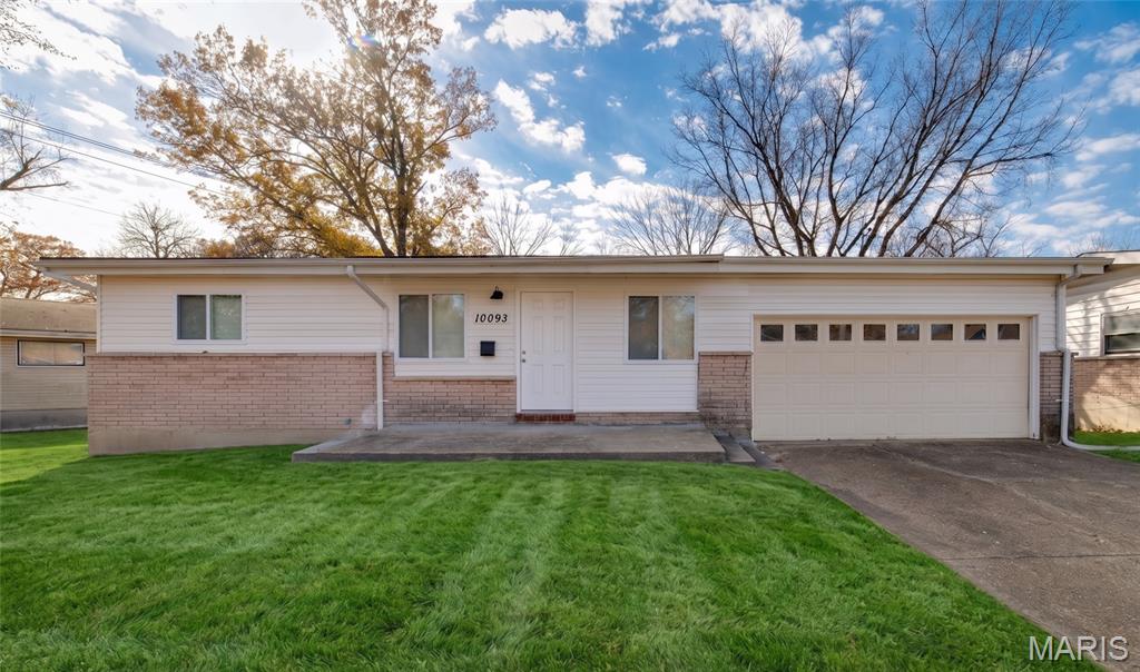 10093 Viscount Drive Property Photo 1