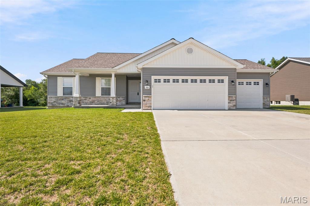 166 Bombadill Blvd. Property Photo 1