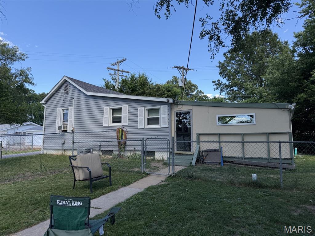 100 Mulberry Street Property Photo 14