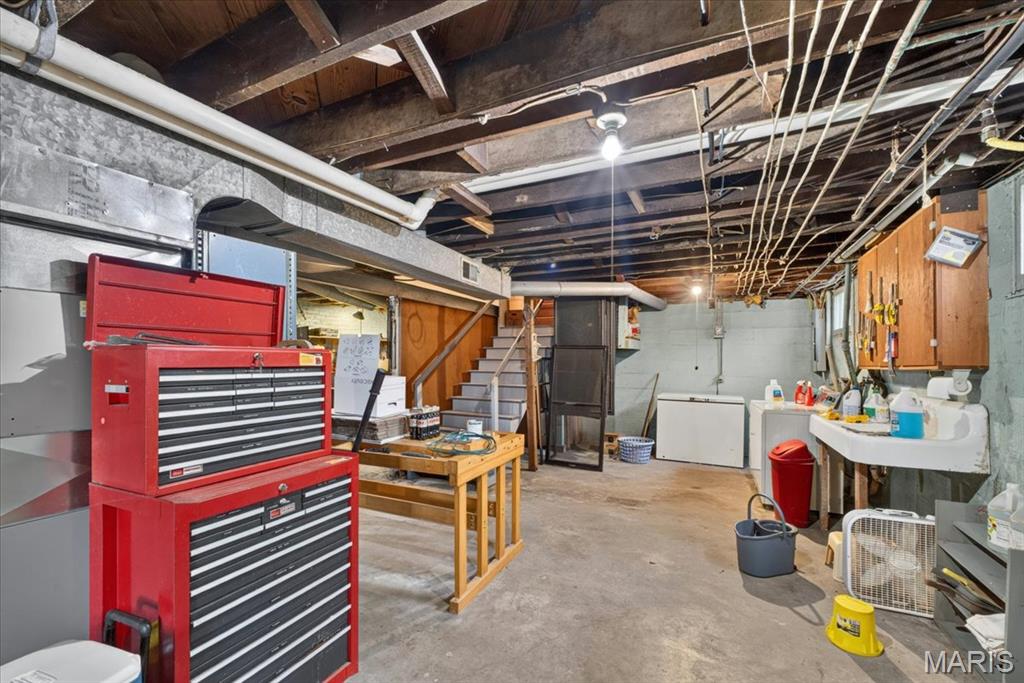 210 Lower Street Property Photo 29